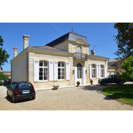 DEYREM VALENTIN, Cru Bourgeois Margaux AC (J. Suckling 92/100)